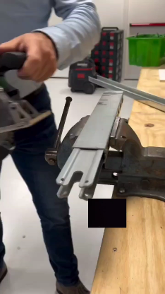 Дисковая пила по металлу makita lc1230. Машина отрезная gco 2000 bosch. 10239-5 stark pousneo дисковые пилы. Монтажная пила воркман 4002. Дисковая пила искра.