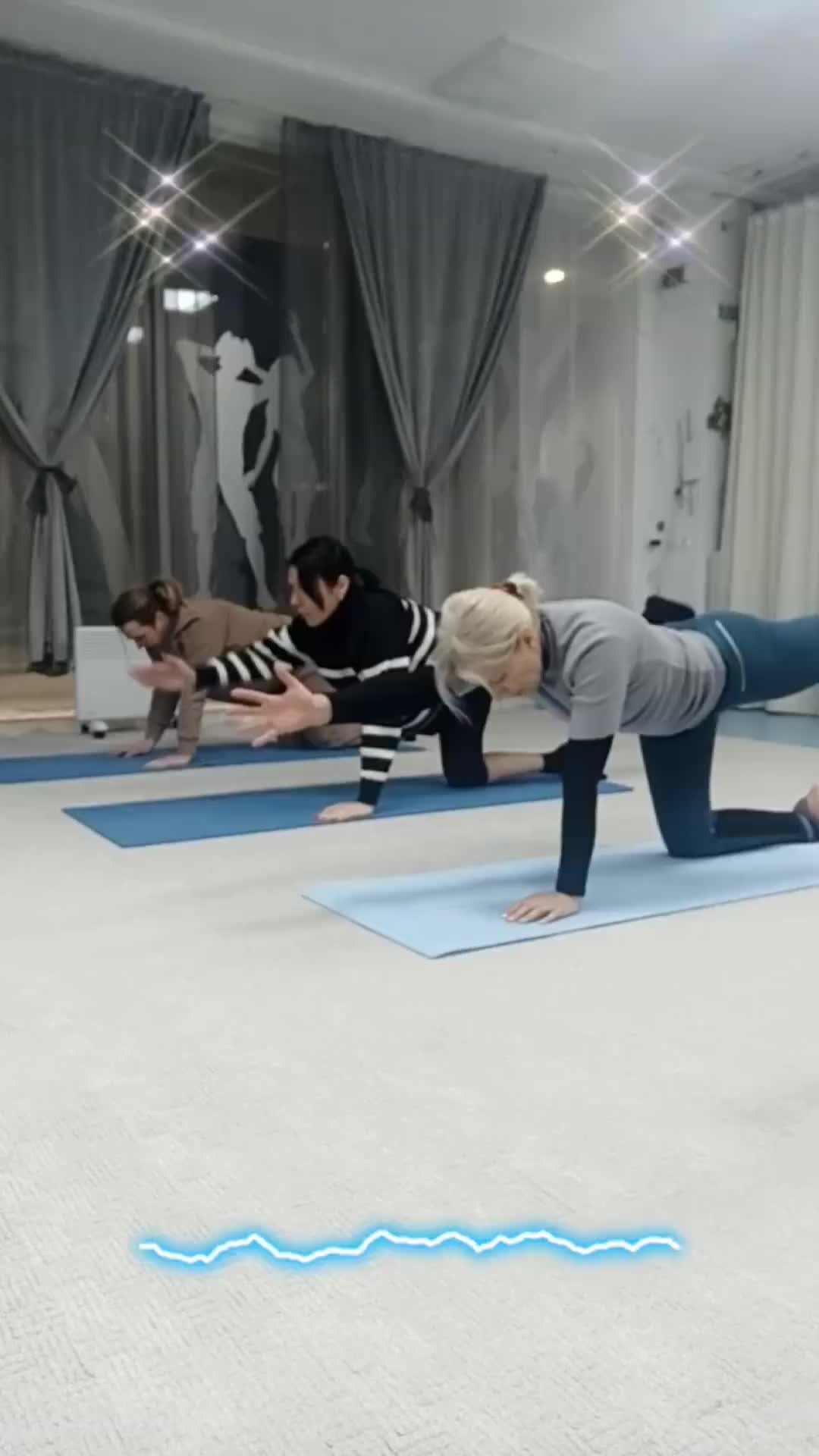 без здоровья красоты. красивая здоровая женщина. йога. стройная фигура. стройная фигура.