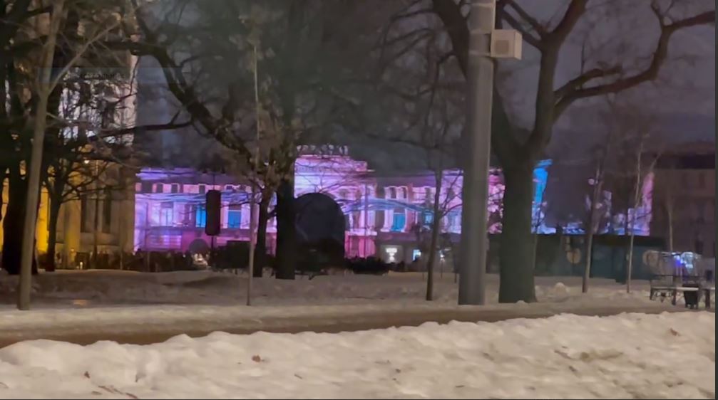 Снимок в движении. Динамичный танец. Динамичный человек. Начало (2010) нолана. Современные танцы.