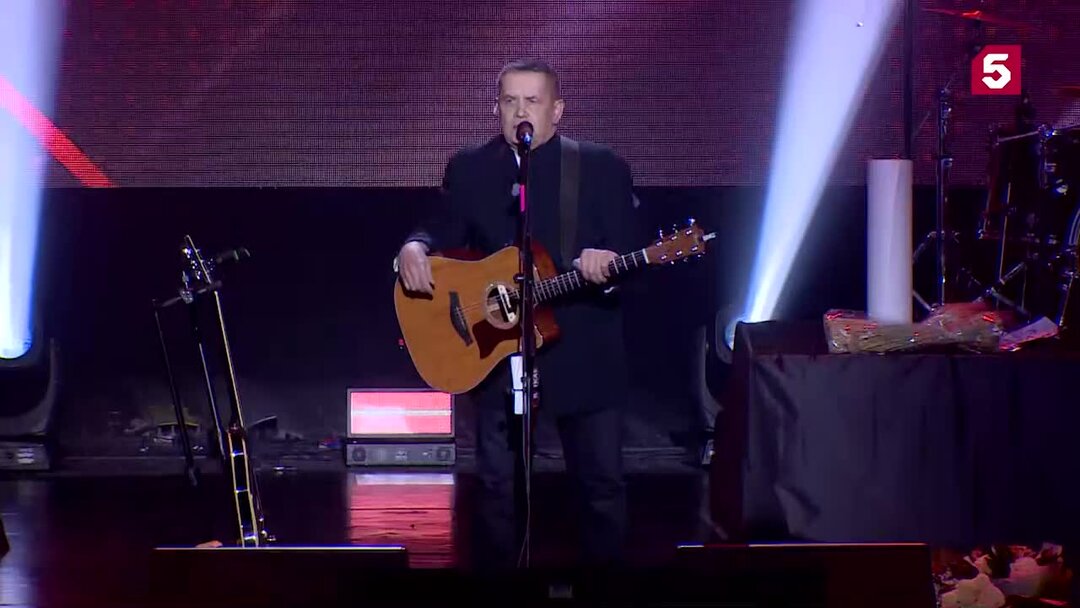 Стих о потерянной любви из за ошибок. Слова имеют силу. Гимн россии. Дай ему сил текст. Кричалки спартака.