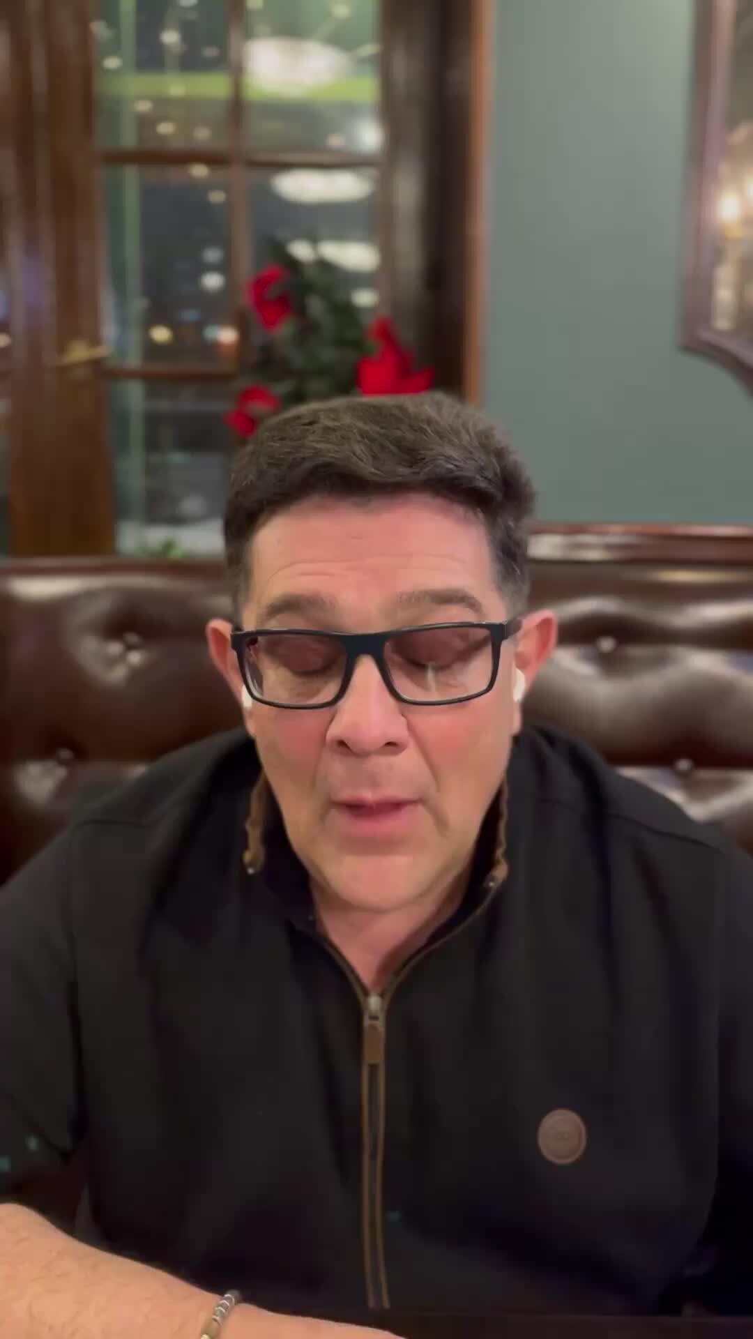 Ю мор. Карикатуры про флот. Баба в бигудях. Ю мор. Добрые иллюстрации элины эллис.