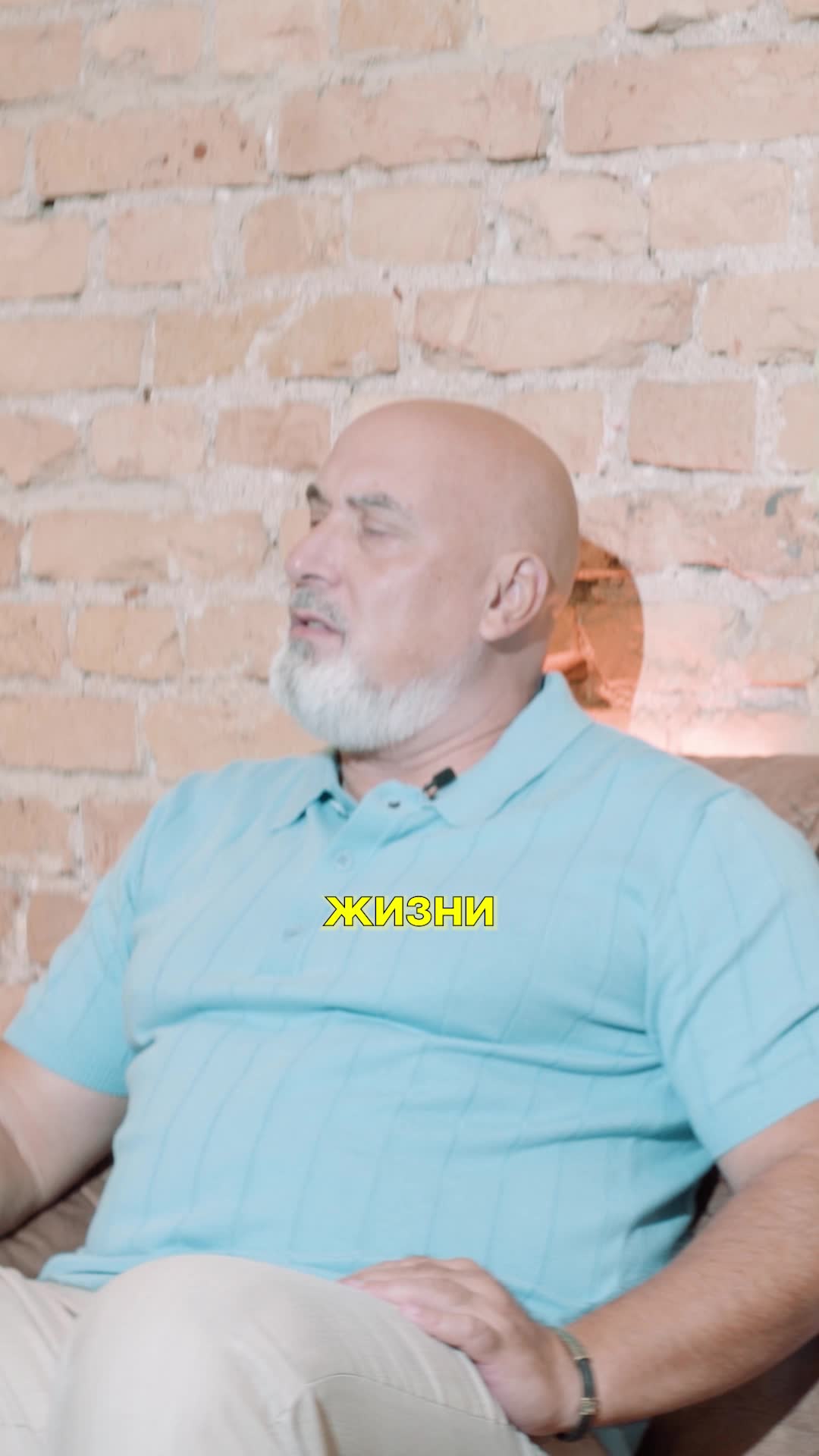 Поток информации. Человек спешит. Мы живем в 21 веке в веке информационных технологий. Информатизация современного общества. В современном мире стремительно.