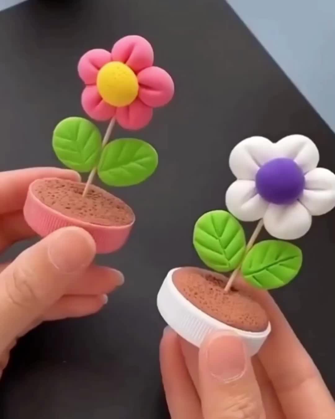 что слепить из пластилина с ребенком 3 года. лепка пластилином для детей. фигурки из пластилина для детей. пластилин что слепить 2 года. лепка из пластилина лягушка с детьми 3 лет пошагово.