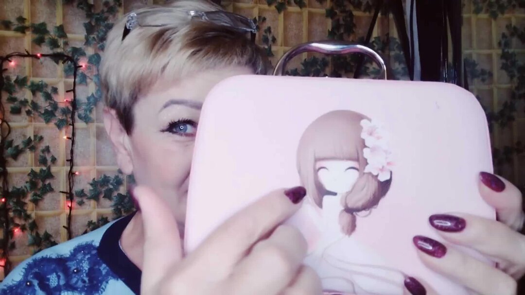 асмр косметика. асмр макияж. асмр детской косметикой. асмр детской косметикой. алиса макарова asmr.