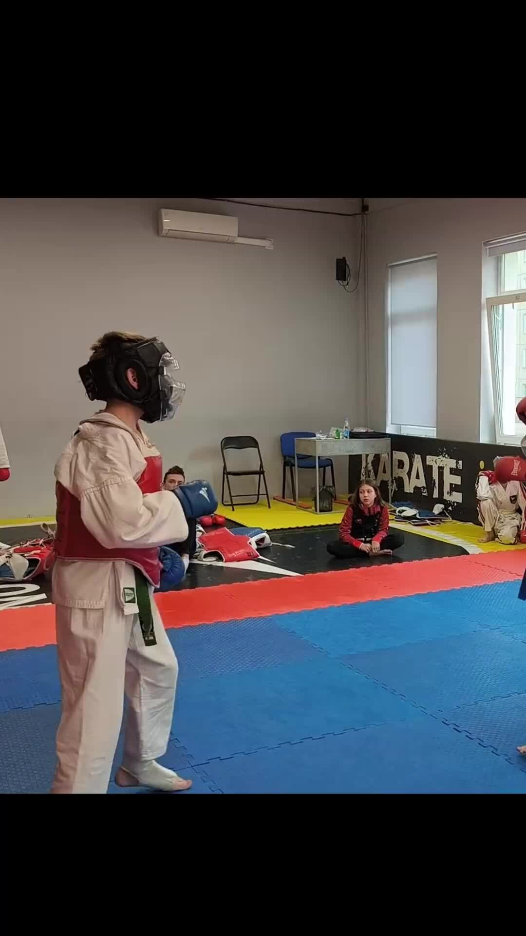 KARATE TODAY | ИДЕАЛЬНЫЙ ХАЙ КИК на СОРЕВНОВАНИЯХ по КАРАТЭ в ДОСПЕХАХ -  ПОЛНЫЙ КОНТАКТ МАВАШИ ГЕРИ в ГОЛОВУ - ИППОН! | Дзен