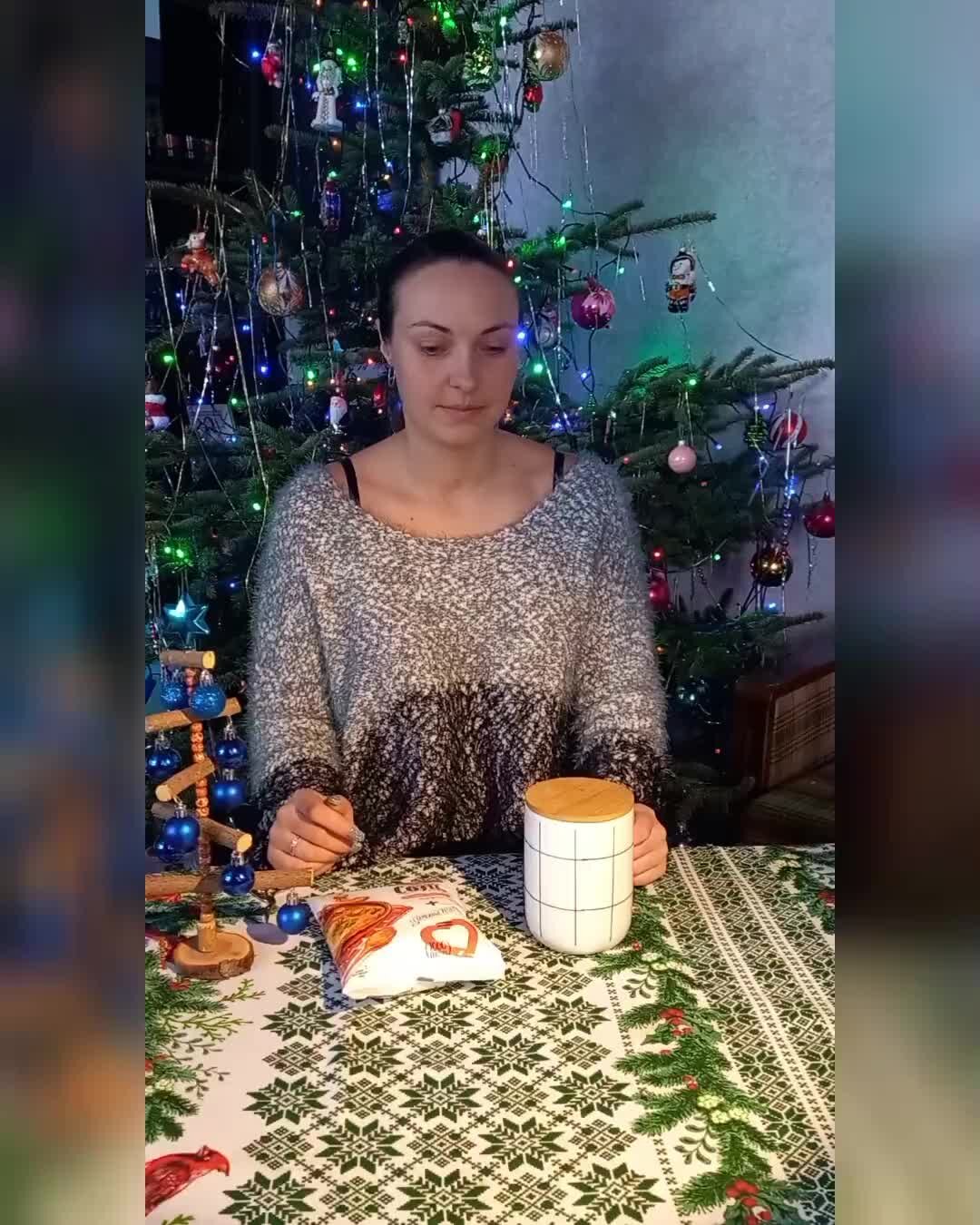 Пальцы склеились клеем. Что будет если посыпать соль на глаз. Соль разные фирмы. Лайфхак с водой. Лимон с солью.