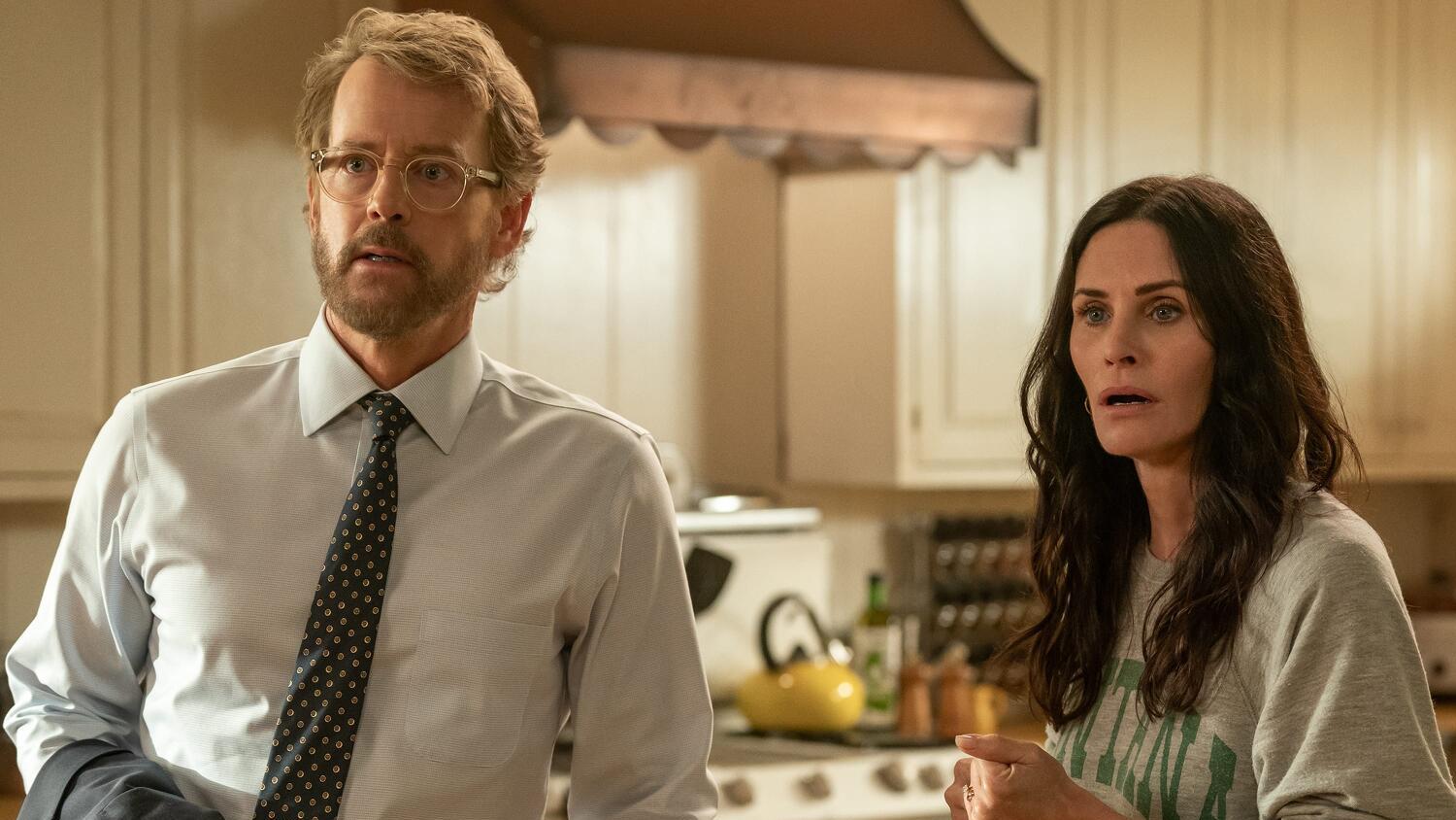 сияющая долина сериал. сияющая долина 2023. сияющая долина сериал 2 сезон. кадры. сияющая долина сериал 2022.