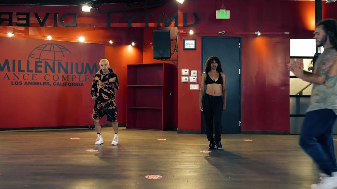 танец под джаз. джаз танцоры. фотосессия в стиле танцев. танцы в стиле свинг. линди хоп танец.