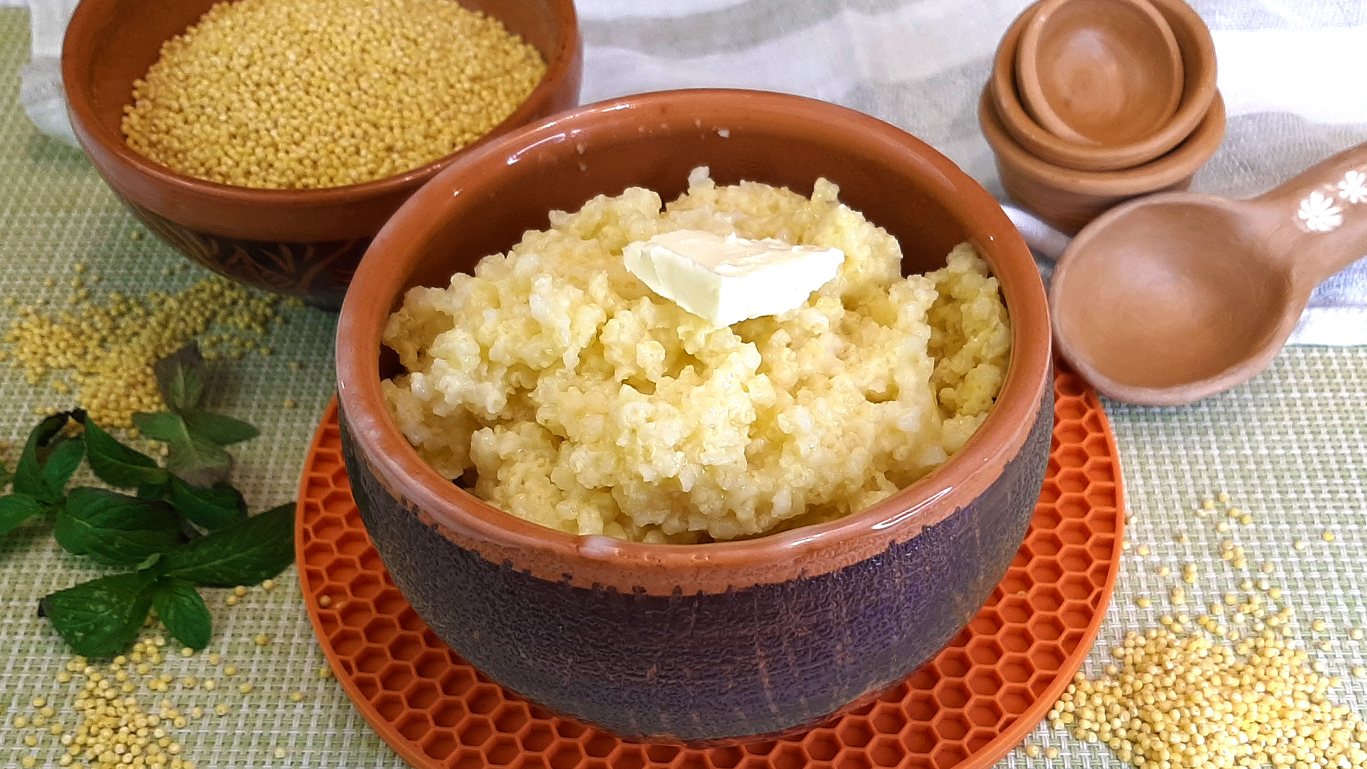 Каша рисовая молочная. Рисовая каша с ячневой. Вязкая рисовая каша. Вязкая рисовая каша. Рис для каши.