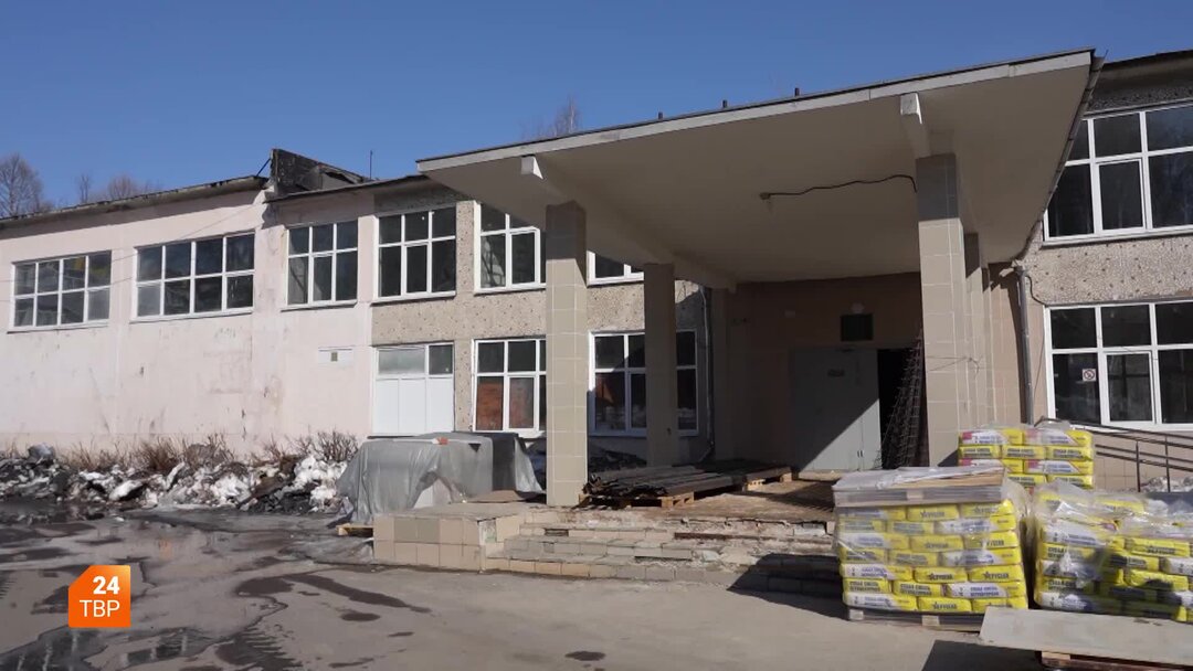 в севастополе отремонтировали дома. капремонт больницы. 24 капитальный ремонт. реконструкция фасада. ремонт многоквартирного дома.