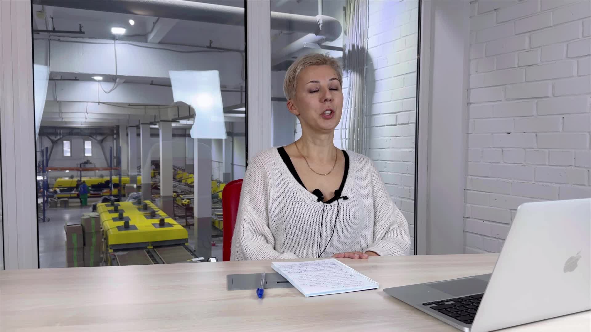 Ткань рисунок. Цветочный узор на ткани. Mary katrantzou resort 2014. Принт двухцветный цветы. Принт используется.