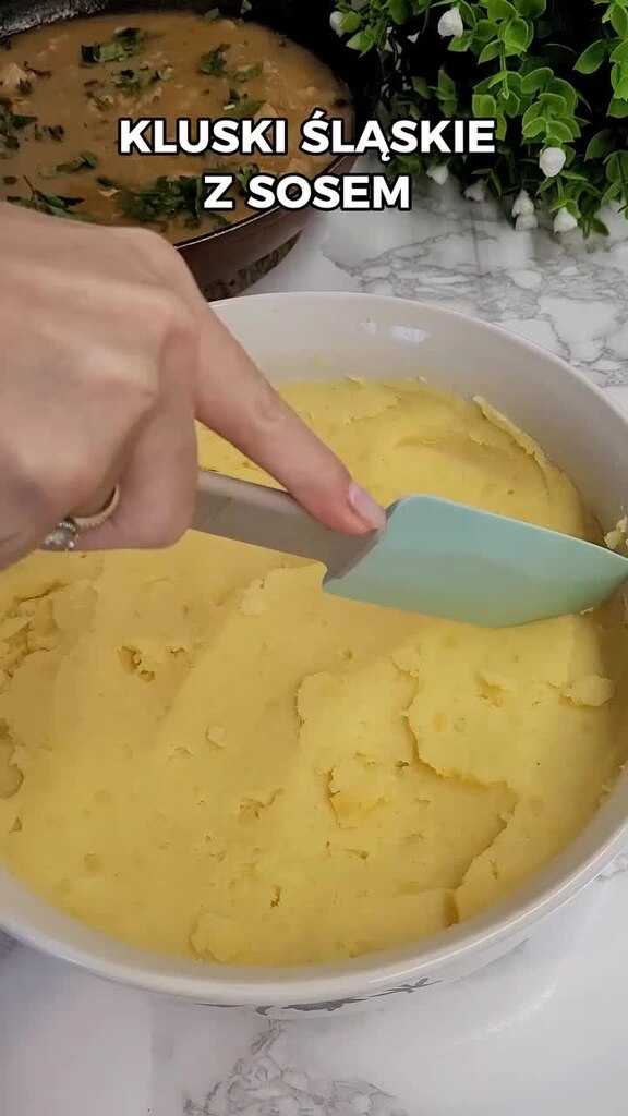 Вареная картошка в кастрюле. Кастрюля с едой. Чсно солнышко 2 как варить. Отварные яйца. Чсно солнышко 2 как варить.