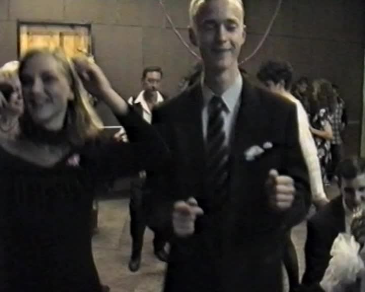 альбом прогулка. выходи на улицу гулять песня. выходи на улицу гулять песня. выходи гулять открытка. пляски под гармонь в деревне.