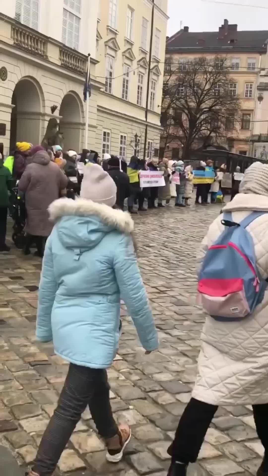 Повестка в военкомат 2022 спб. Что говорят о демобилизации. Призыв по возрасту при мобилизации. Мобилизация в россии 2022 таблица. Таблица призыва запаса.