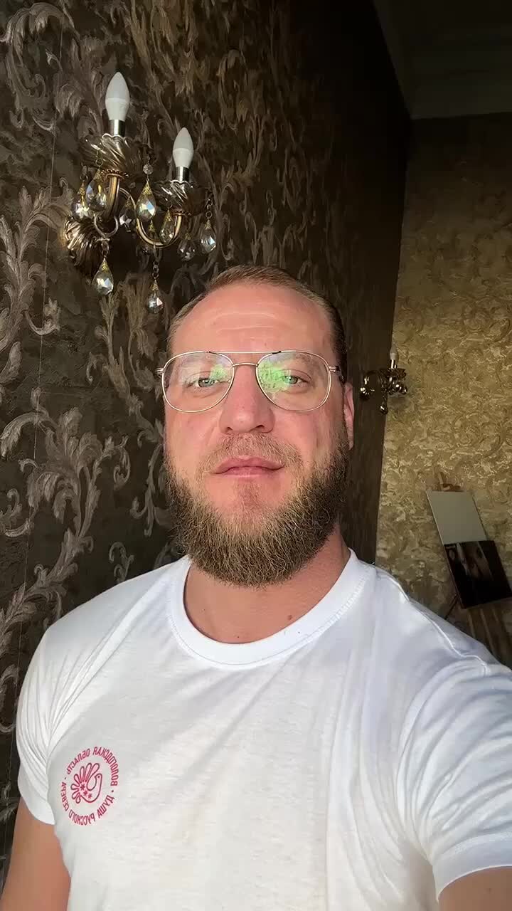 Любите ребенка таким какой он есть стихи. Надо принимать людей такими какие они есть. Принимать человека таким какой он. Решила свои проблемы?. Девушка перемены.