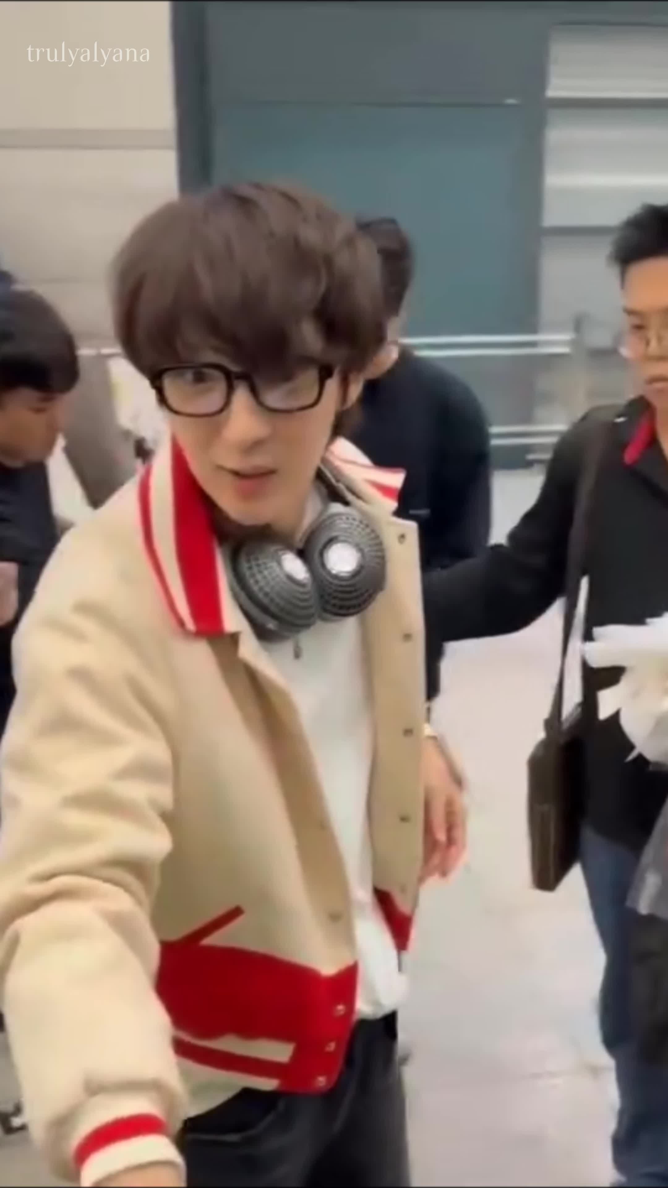 Мария васильевна учитель. Какие современные профессии ты знаешь. Различные профессии. А знаете ли вы? учитель. Знаешь ли ты профессии.