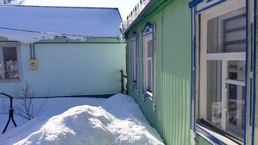 Мем когда друг не дал одеяло. Ночевка у друга. Приехали родственники из москвы. Гости остались ночевать. Гости остались ночевать.