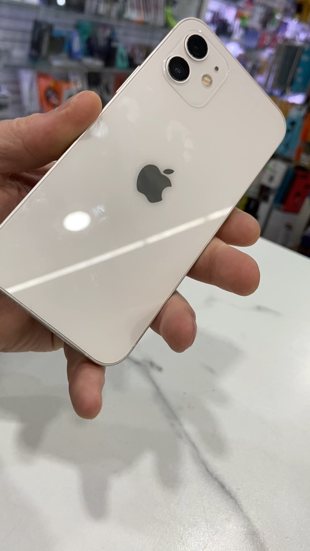 Почему iphone не заряжается. Не заряжается до 100 процентов. Батарея ноутбука полностью заряжена. Текущая яркость экрана может уменьшить время работы батареи. Ноутбук заряжается только до 60 процентов.