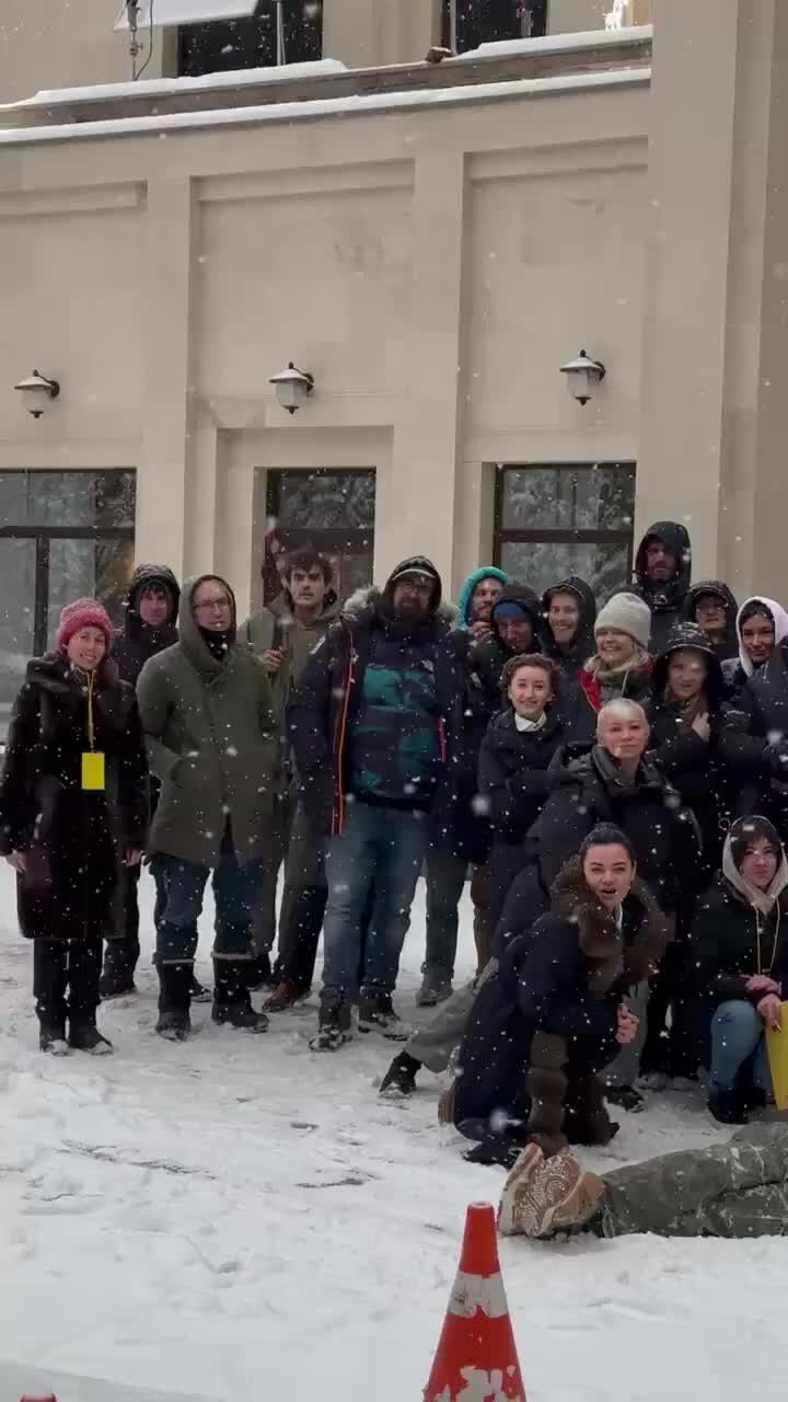 на скале надпись когда богатые читают плачут. на скале надпись когда богатые читают эту надпись они плачут. включи богатые плачут. абрамович грустный. богатые плакали бедные радовались.