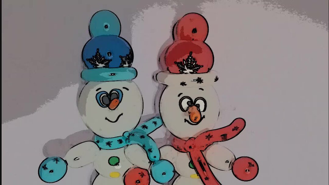 снеговички из спилов деревьев. стильный снеговик. снеговик для декора своими руками. поделка снеговик. композиция из снеговиков.