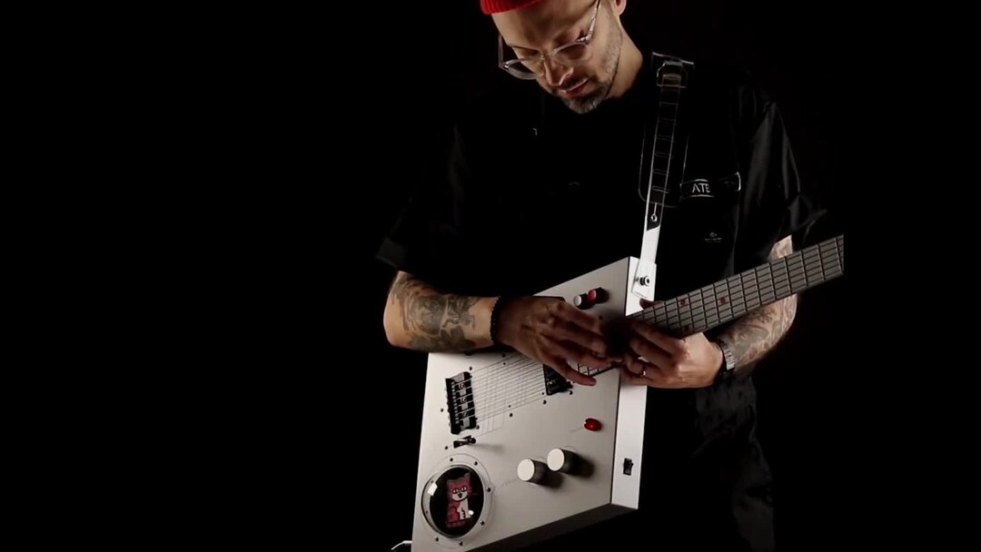 магазин музыкальных инструментов. реставрация гитары. Guitar москва. музыкальный магазин. Guitar москва.