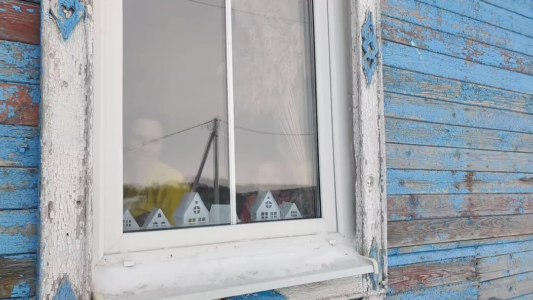 мама останься дома. осталась одна дома. друг приехал. когда дома одна картинки прикольные. совсем один мем.