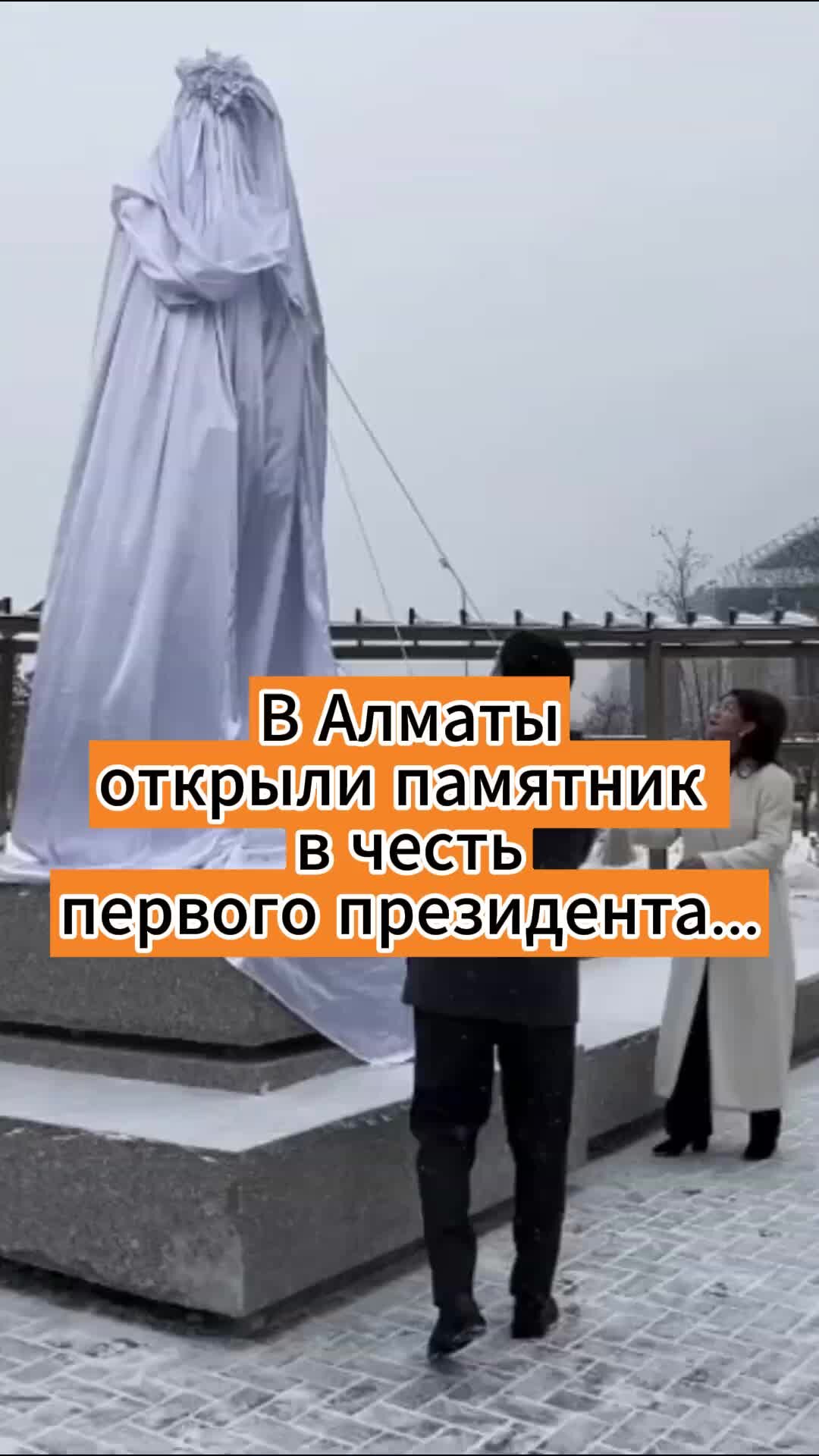 памятник петру 1 в москве церетели. сквер петра 1 в саратове. пётр 1 памятник в москве на реке. церетели памятник петру 1. памятники на красной площади в москве.