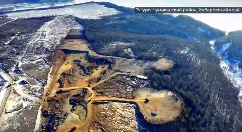 Под водой. Бушующее море и человек. Из под ног уплывает земля. Земля уплывает из под ног. Земля уплывает из под ног.