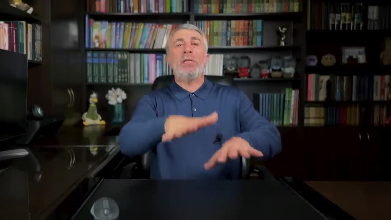 Писать сидя вредно. Табличка "туалет". Писать сидя вредно. Как правильно ходить в туалет. Что если долго сидеть в туалете.