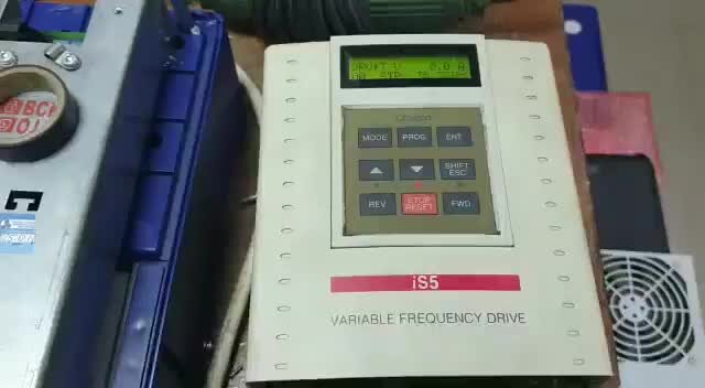 Rexroth efc 3610. Частотный преобразователь 0 75. 75 квт. 75 квт. Lenze e84впаскчоч.