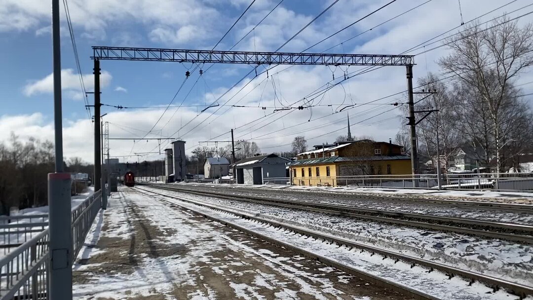 микрорайон исакогорка. тэп70бс в москве. локомотив рельсы. железная дорога в италии. 17 железных дорог.
