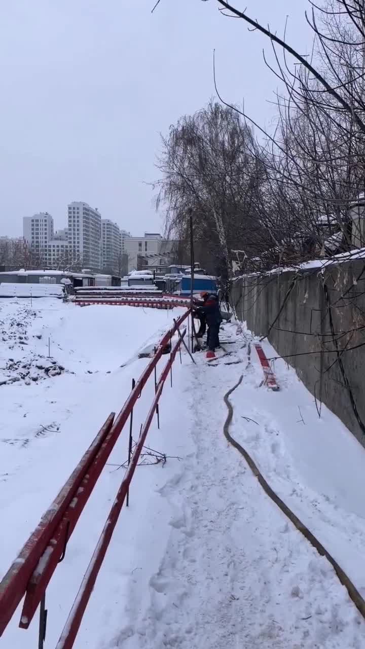 Устройство строительного