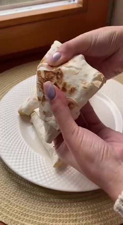 Отзыв о Лаваш традиционный "Традиционные виды хлеба" Вкусно и сытно. Прекрасный 