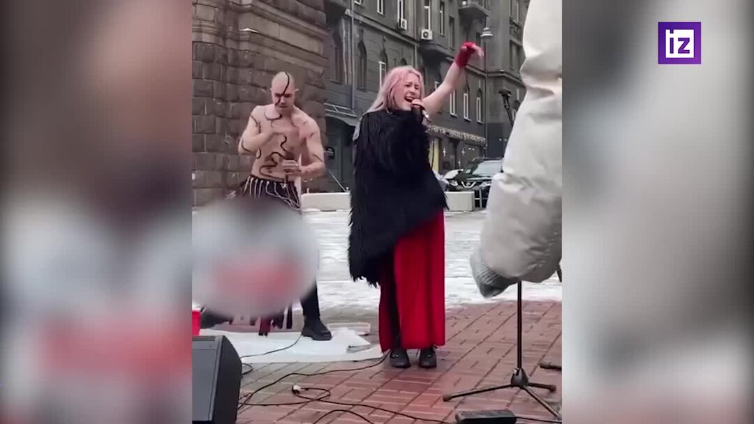 Выпьем горькую до дна. Вино на брудершафт. Рука с бокалом. Стихи про вино. Выпьем горькую до дна.