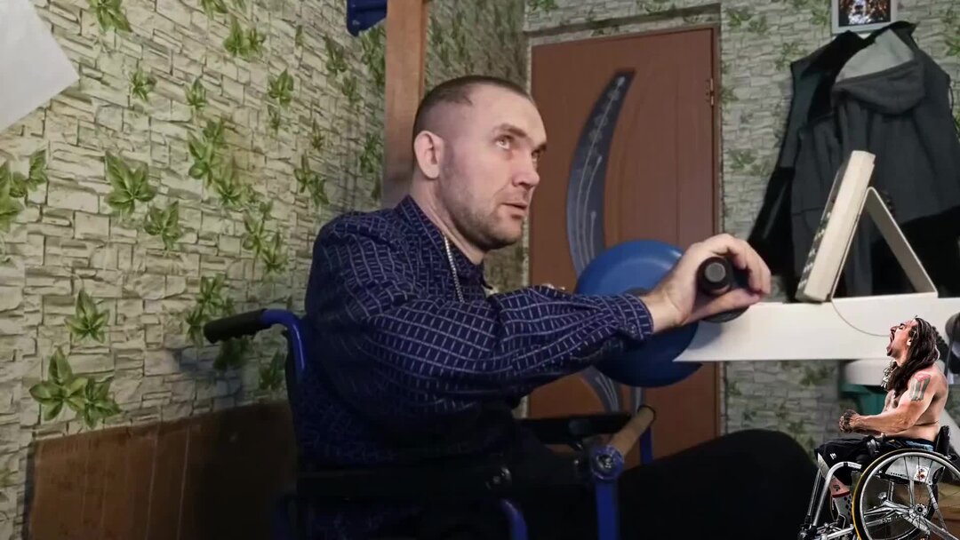 Сколько крутить педали. Сколько крутить педали. Нога на педали велосипеда. Сколько ккал при скандинавской ходьбе. Как научиться ездить на велосипеде.