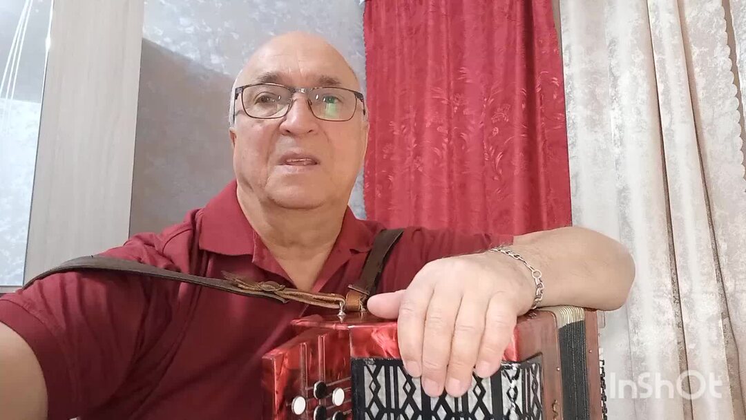 Песня белая лебедь подруга весны. Белый лебедь на пруду слова текст. Слова песни а белый лебедь на пруду текст. Песня белая лебедь подруга весны. Песня белая лебедь подруга весны.