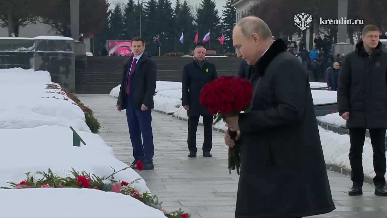 кладбище памяти жертв 9 января братская могила. кладбище памяти жертв 9-го января в санкт-петербурге. кладбище памяти жертв 9 января колумбарии. кладбище жертв девятого января спб. кладбище 9 января спб официальный сайт.