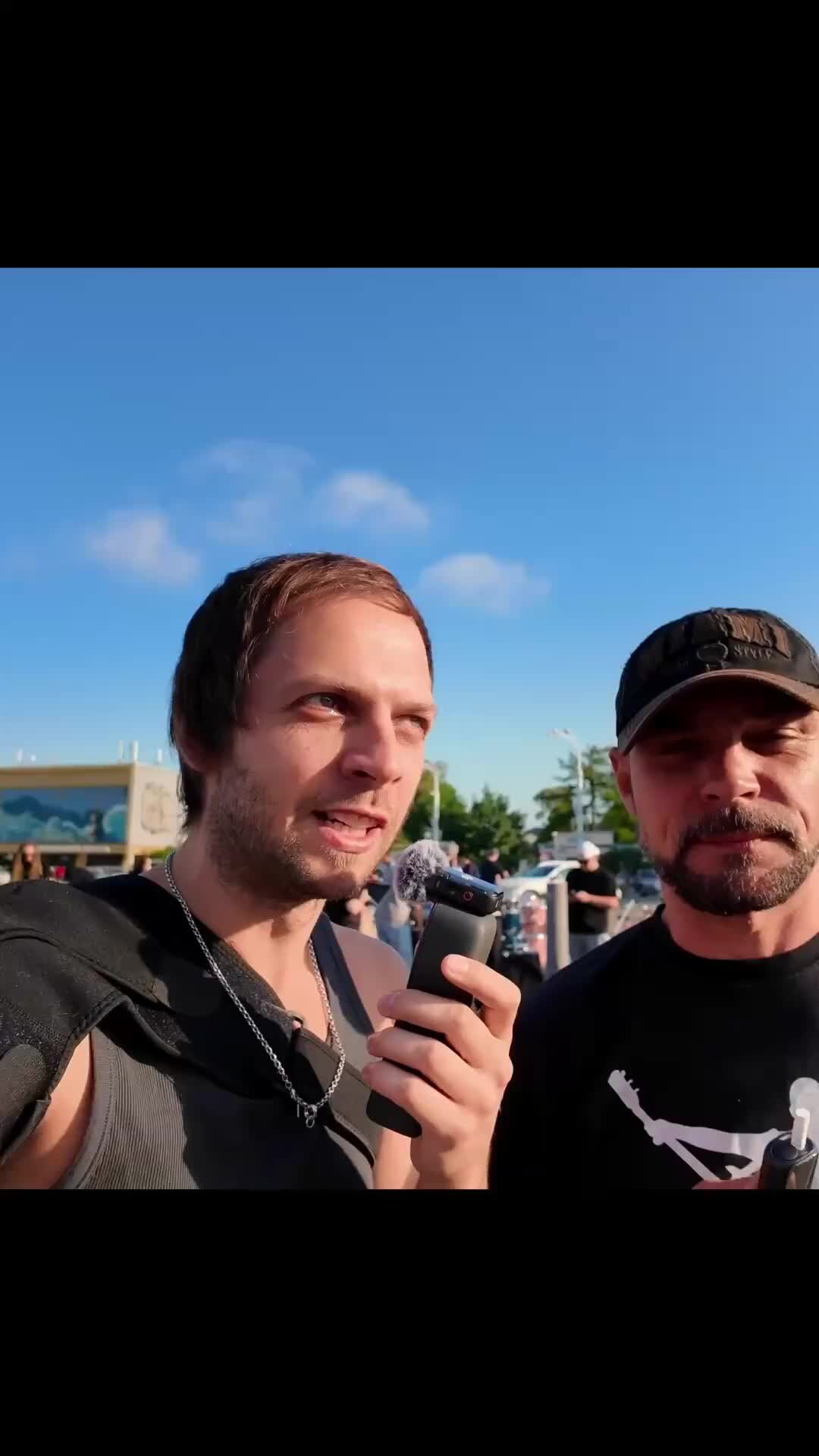 Тинькофф он такой один реклама. Он такой один. Он один такой на. Ты единственный мужчина который мне нужен. В моем сердце цитаты.