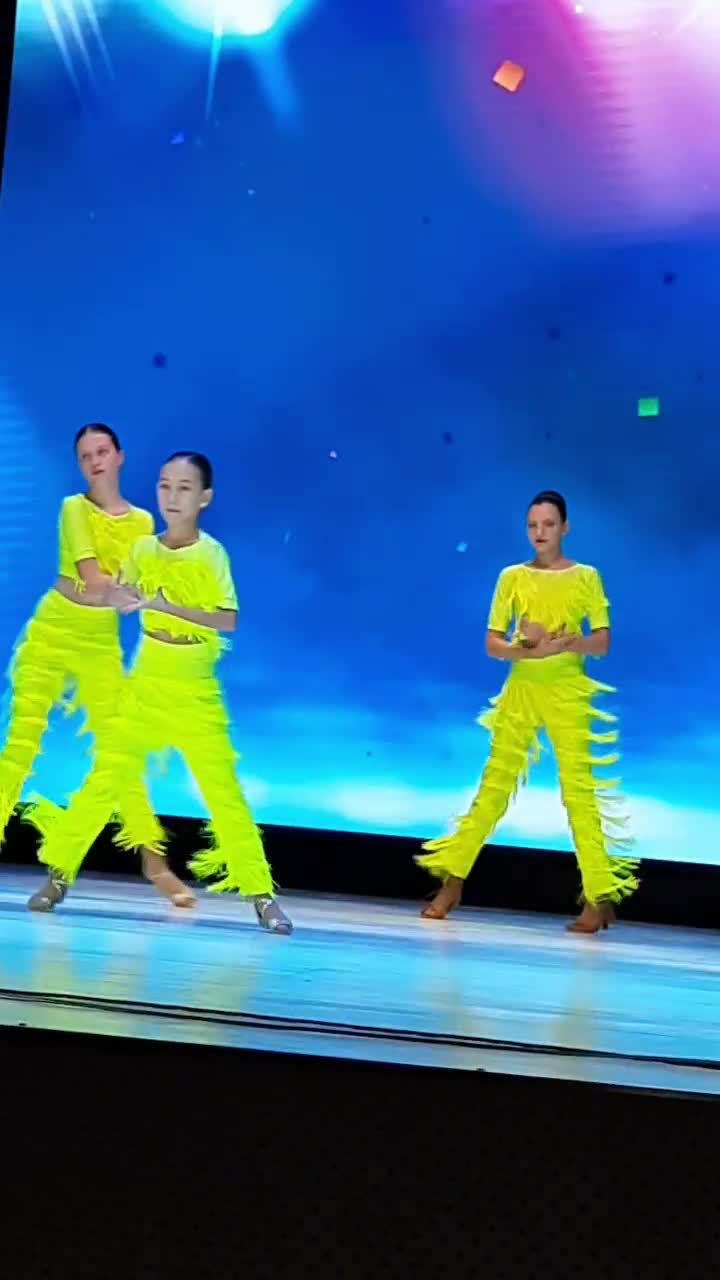 Спортсмена 12