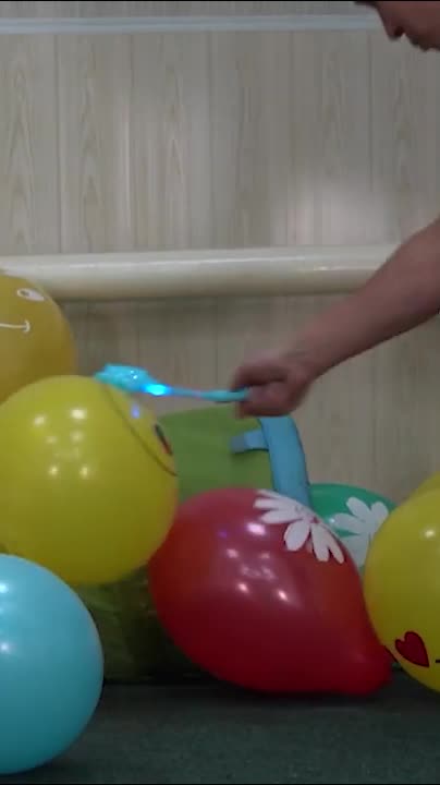 Как лопнуть воздушные шары в хогвартс. Как лопнуть воздушные шары в хогвартс. Шары гарри поттер фольга. Шары фонтан гарри поттер. Композиция из шаров в стиле гарри поттера.