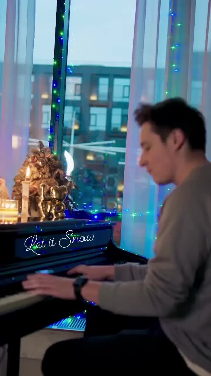 Snow piano