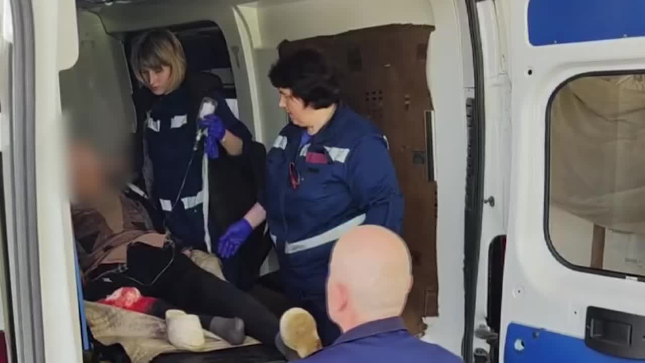 ненужная любовь. хоть ранить. слезы любви. душа плачет. океан мыслей.