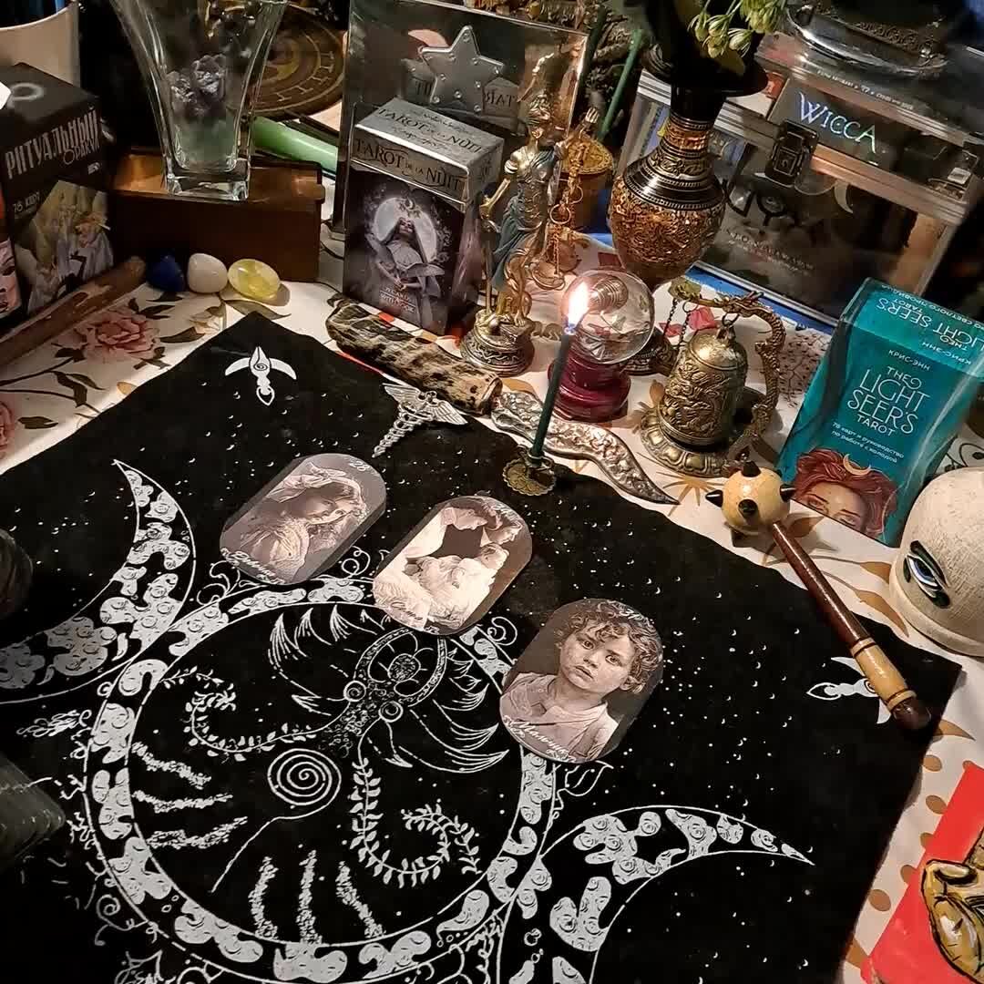 Издательство лори. Seventh sphere lenormand. Modern magic книга. Колода оракул тайны любви. Журнал оракул спецвыпуск.