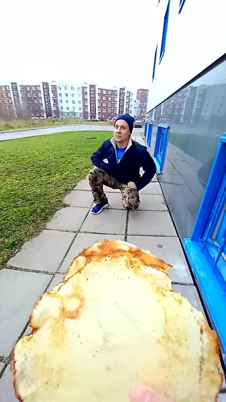 Приложение 1 канала для андроид. Часы первого канала 2011. Приложение первого канала. Прямой эфир 1 канал прямой эфир. Часы первого канала.