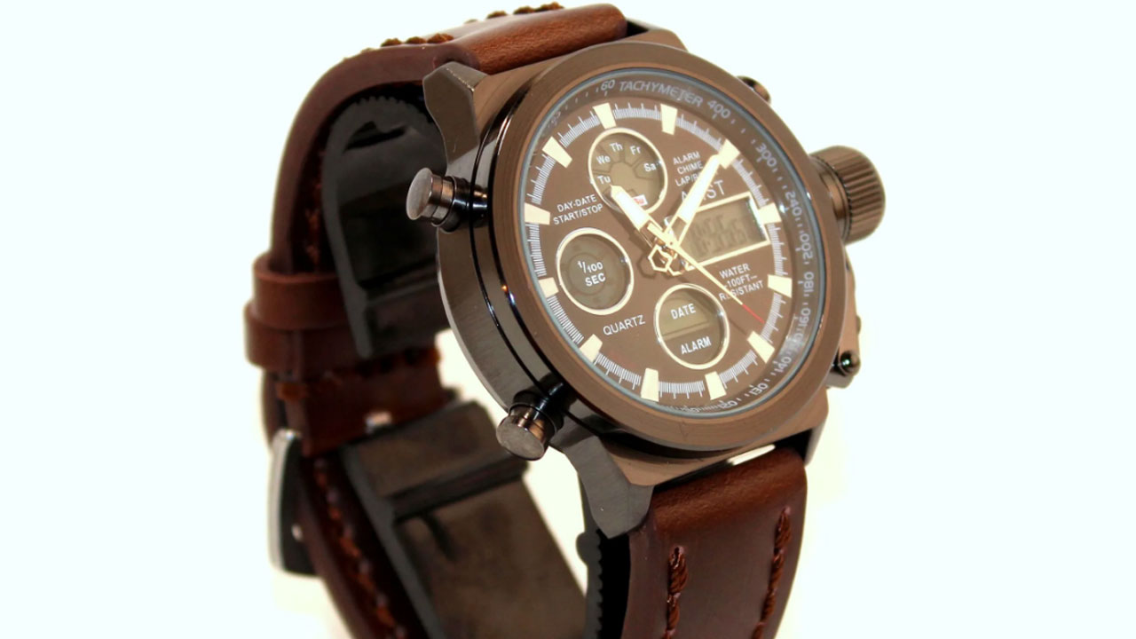 Павел буре механизм lecoultre. Движение по часовой стрелку. Часовой механизм полет 3133. Человек переводит часы. Откручивать против часовой стрелки.