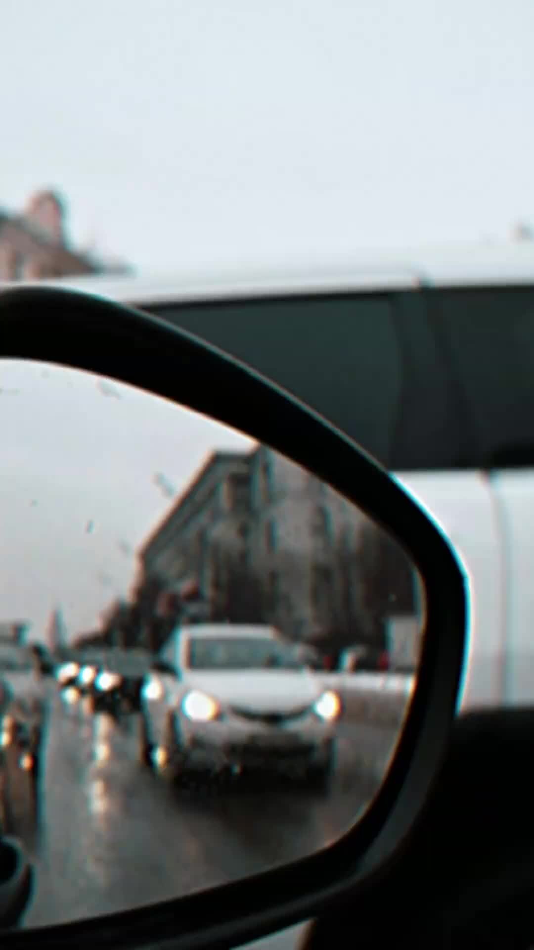 Mp3 полюбила. Девочка влюблена ryze. Песня я влюбился в эту девушку. Песня я влюбился в эту девушку. Песня я влюбился в эту девушку.