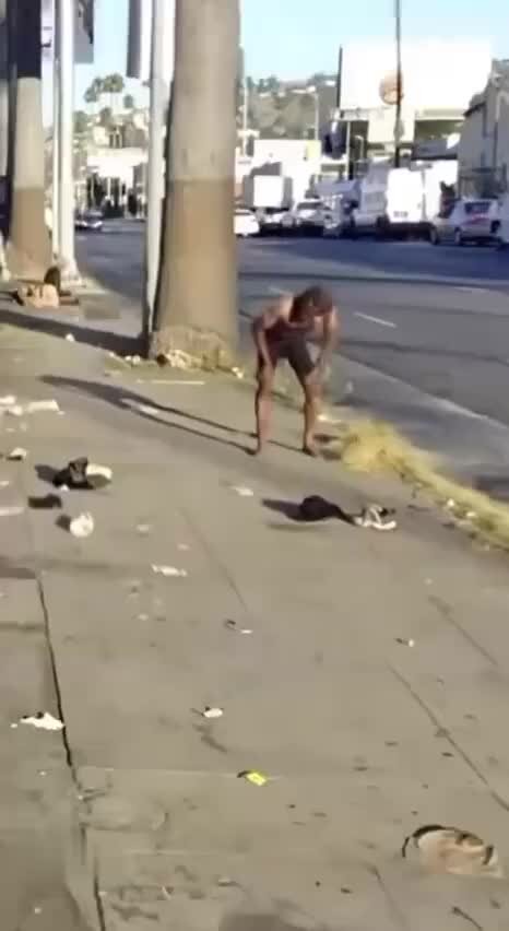 Карлсон счастье в пирогах. С ума сойти предложение. С ума сойти книга. Схожу с ума. С ума сойти предложение.