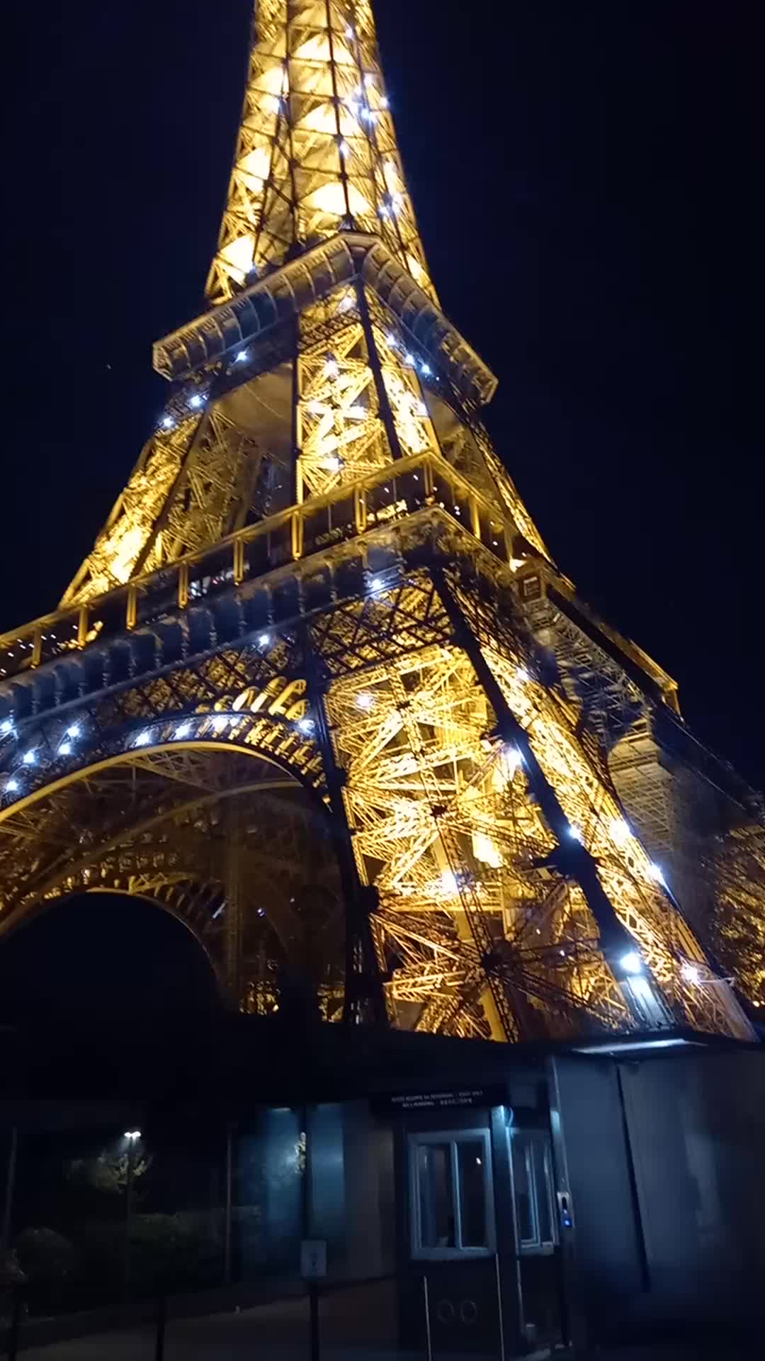 французские слова с переводом. даты на французском языке. доброй ночи по-французски. французские слова с переводом на русский. слова на французском языке с переводом и произношением на русском.