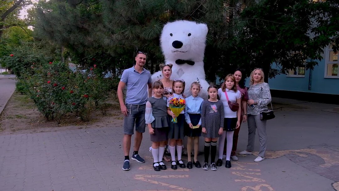 алиса принцесса софия. включи клипы софии. включи клипы софии. 1 2 3 sofia reyes. софия берг фото.