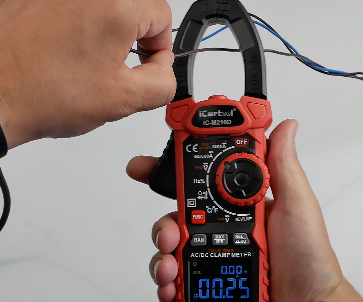 Почему переменное напряжение проходит через конденсатор. В сети переменный или постоянный ток. Постоянный ток или переменный ток. В сети переменный или постоянный ток. Частота постоянного тока.